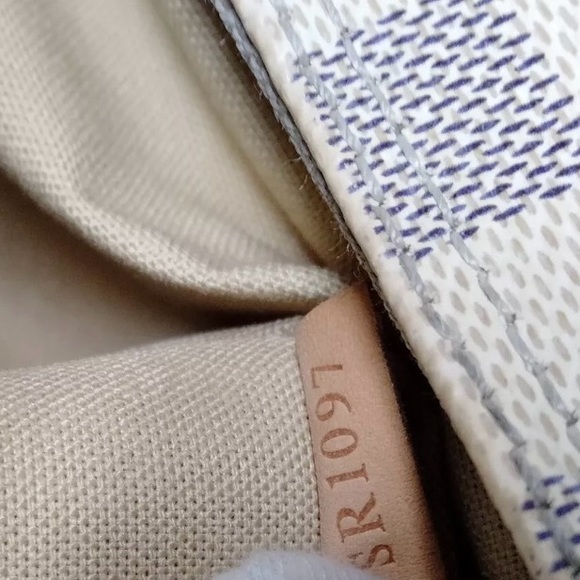 Auth Louis Vuitton LV Damier Azur Navaglio Messenger Bag Crossbody Satchel - Picture 10 of 10